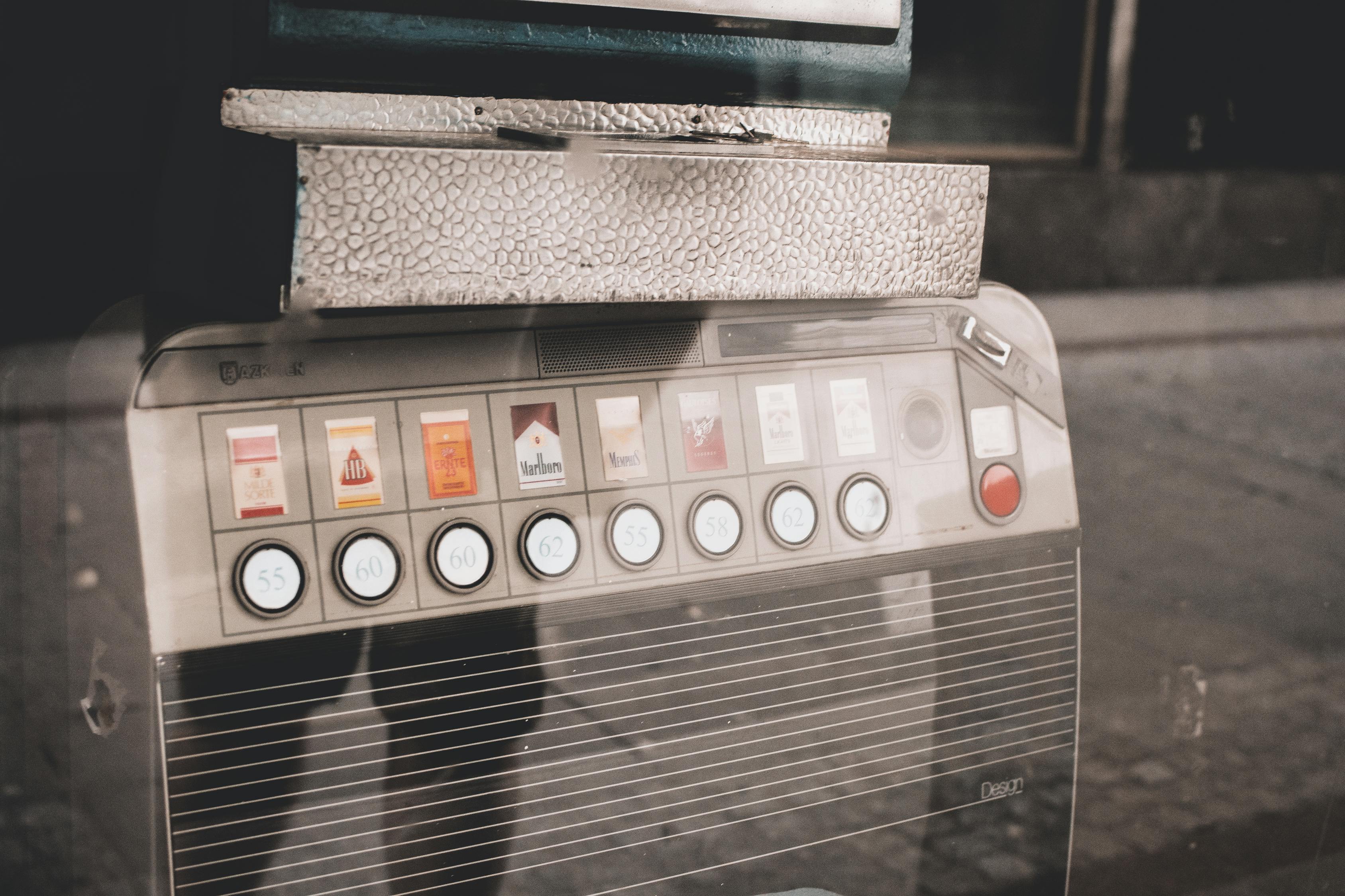 奧迪A4L空調濾芯位置、重要性解析及更換指南