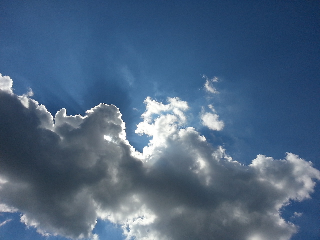 當升科技最新動態更新