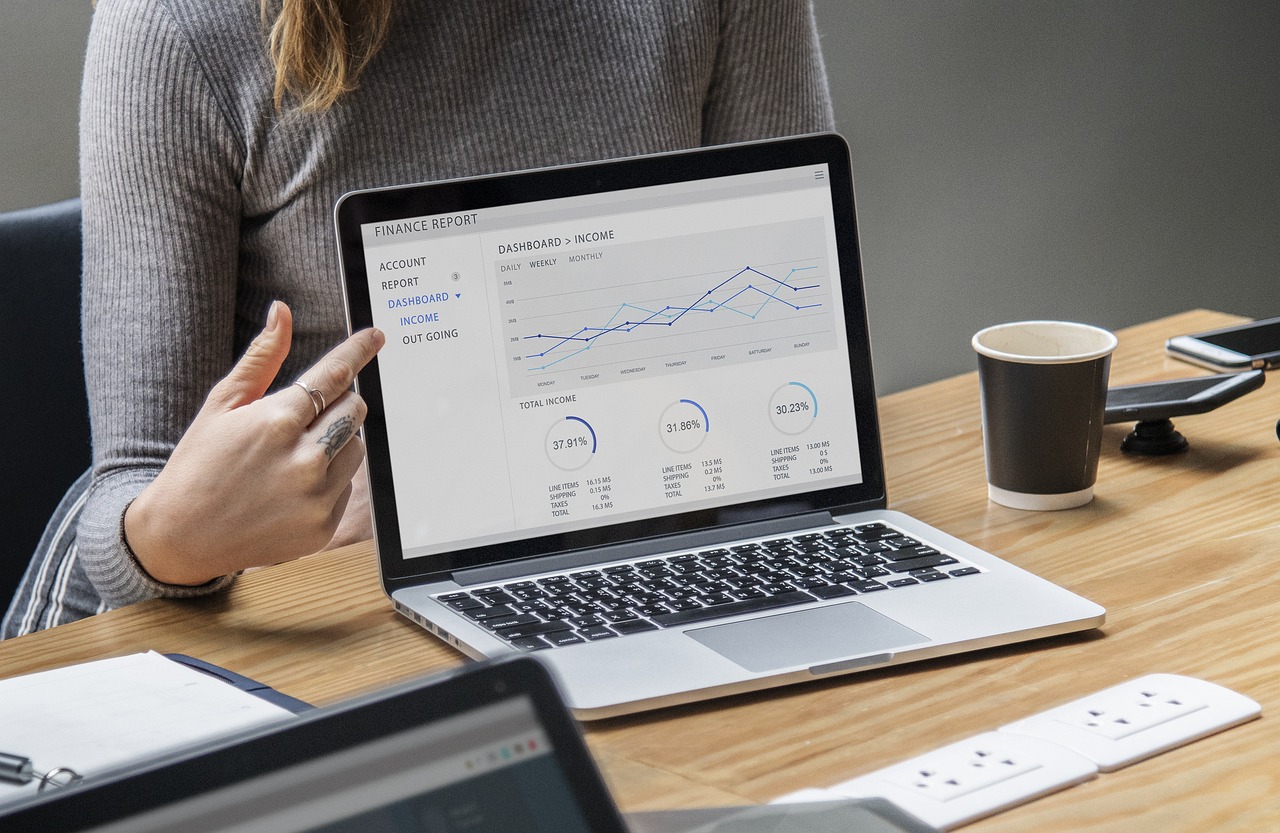 2004新澳門天天開好彩大全正版,數據深度剖析_輕便型85.6.16