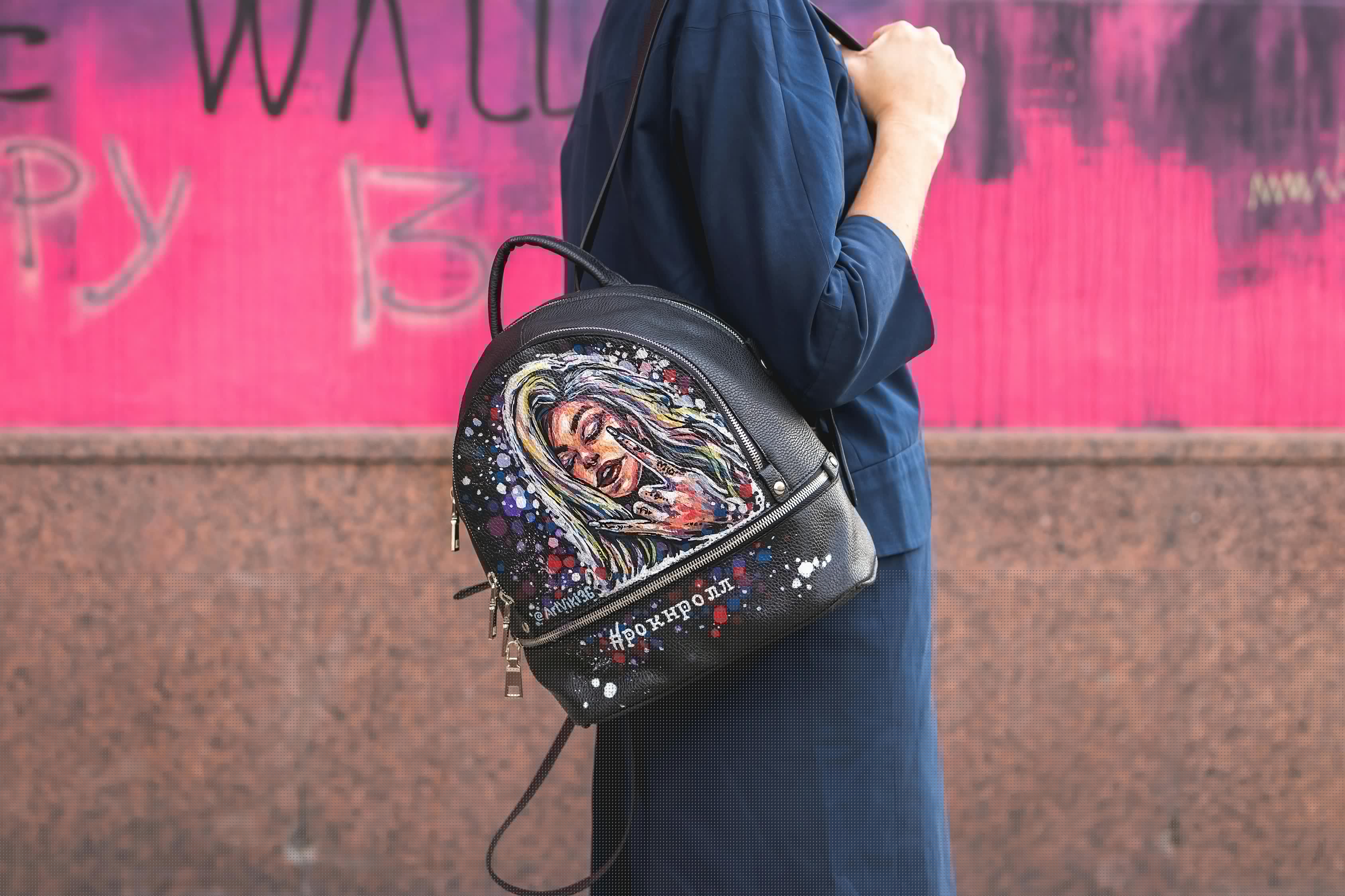 QQ女生動(dòng)漫頭像,霸氣側(cè)漏的獨(dú)特個(gè)性魅力展現(xiàn)