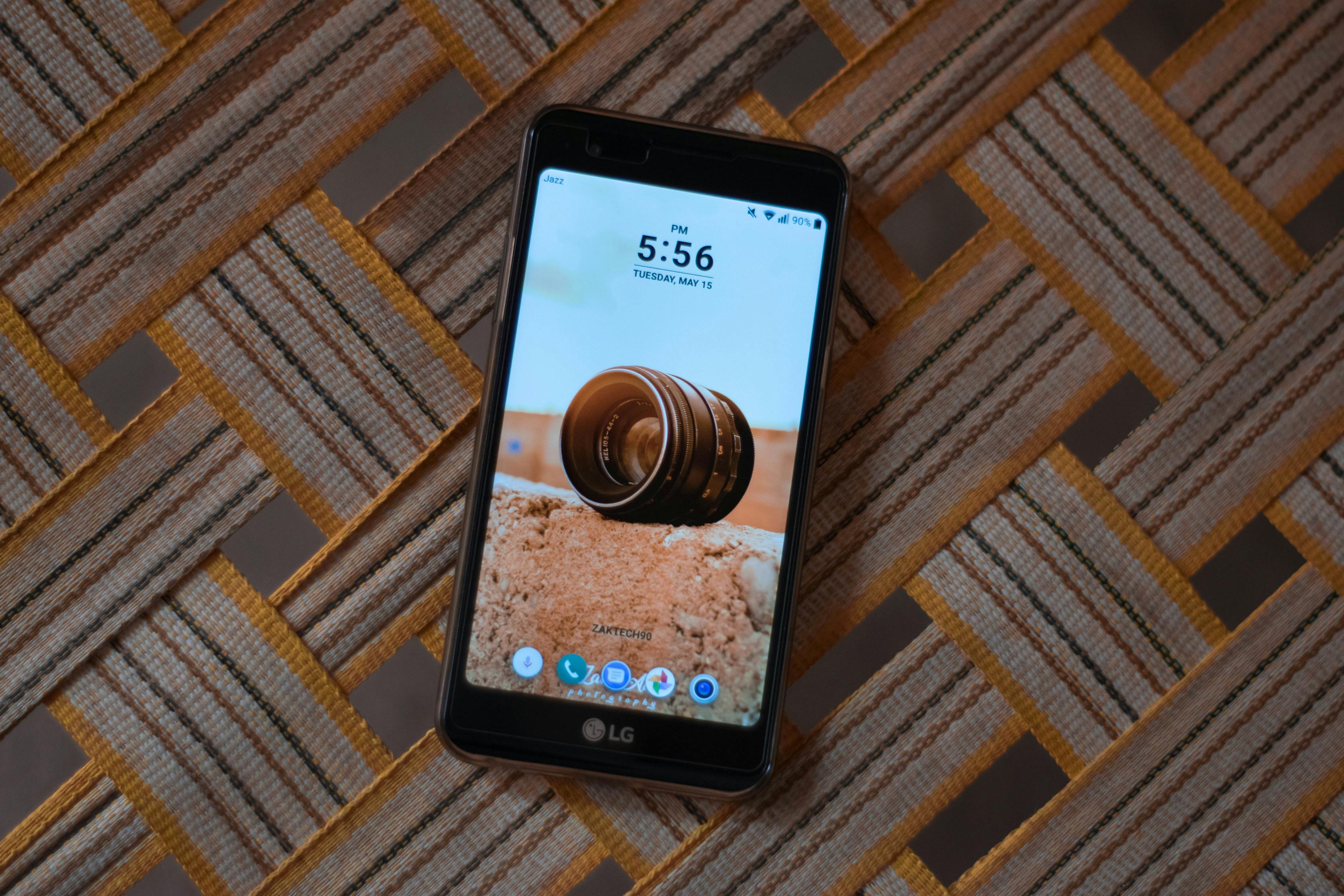 諾基亞8250手機上市時間回顧與解析