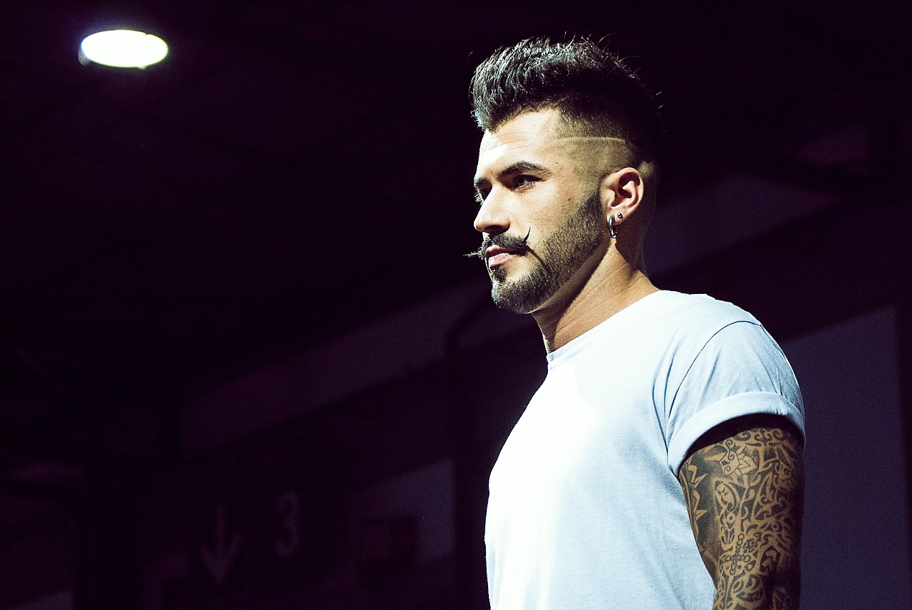 兵臨村下演員陣容介紹