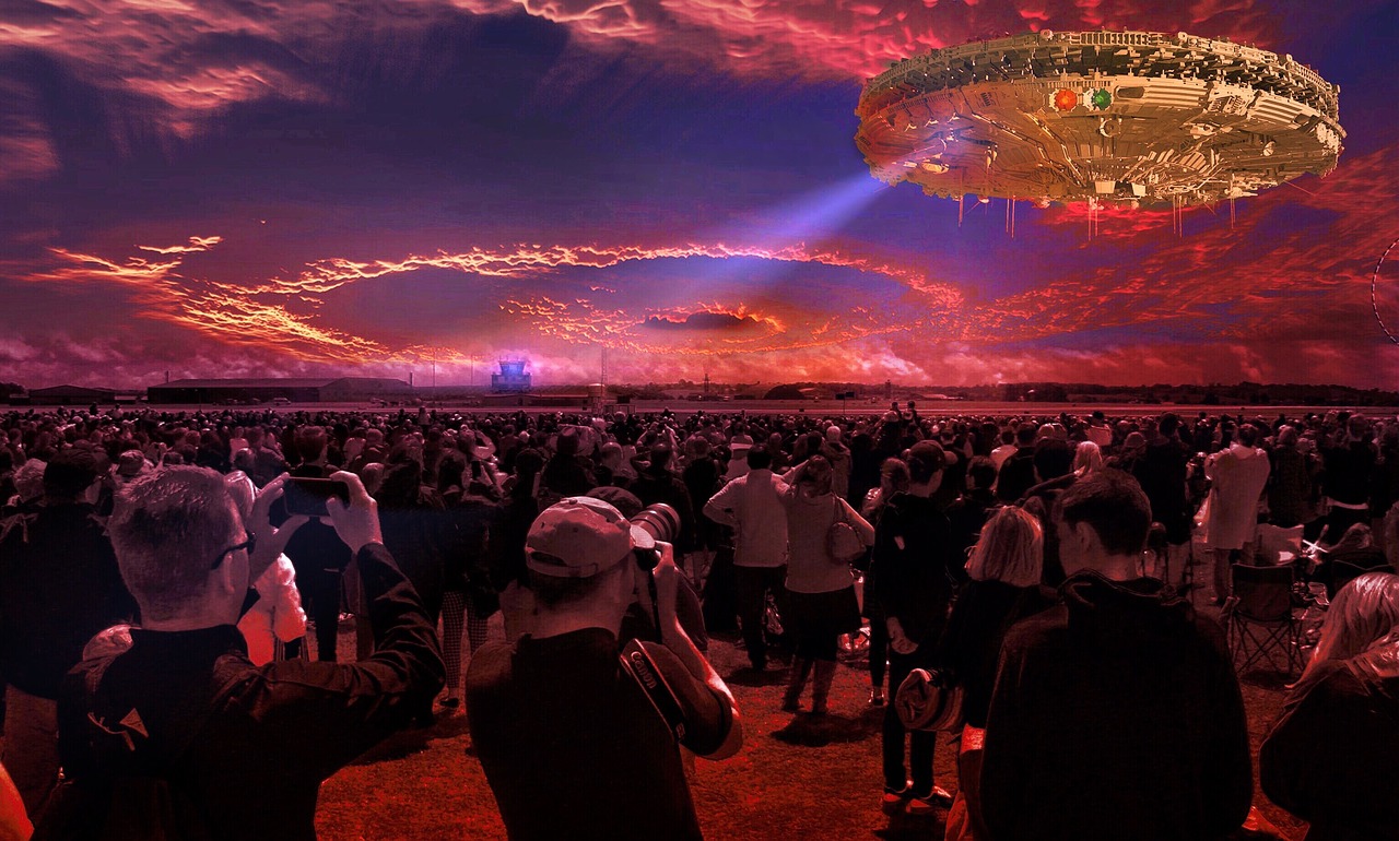 OPPO最新手繪海報，科技與藝術的完美融合展現