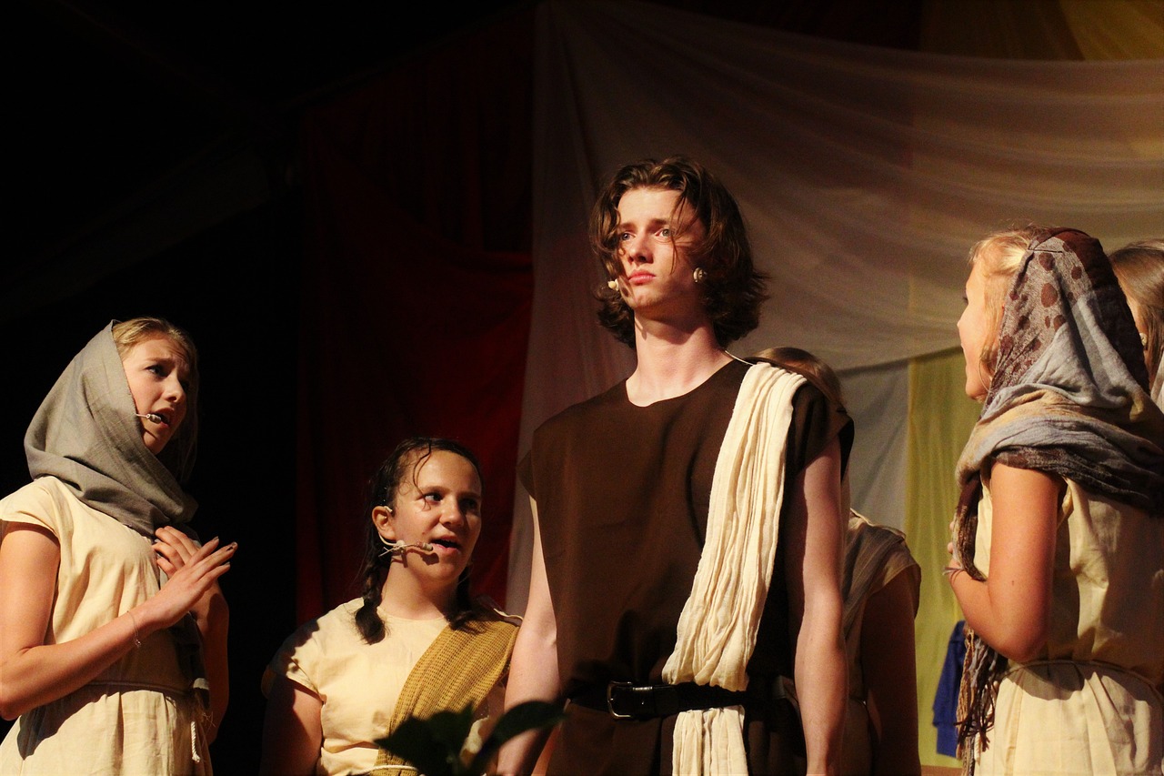 光影璀璨之星，演員陳洛伊的傳奇之旅