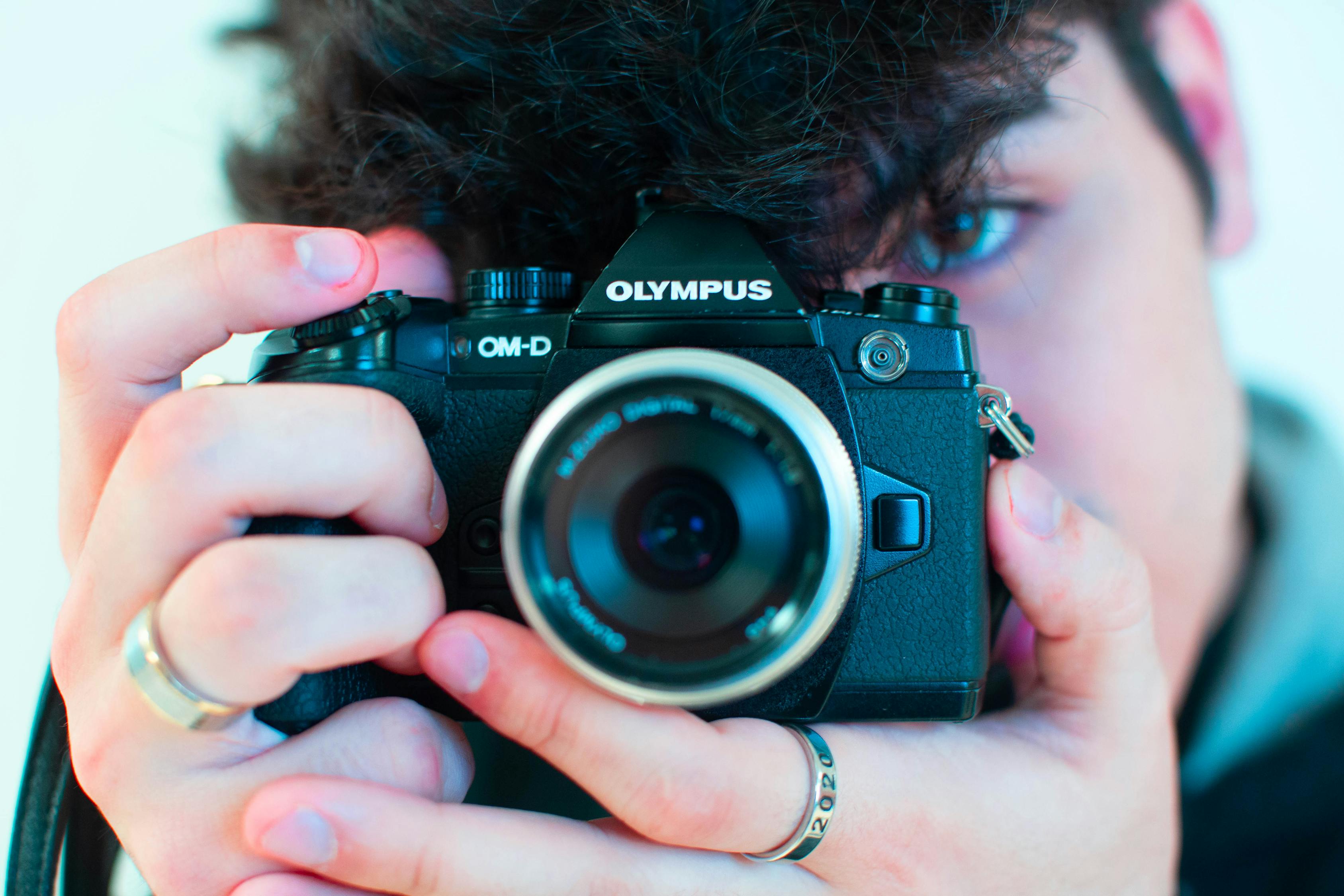 溫馨的共享時光,陪你看電視的美好時光