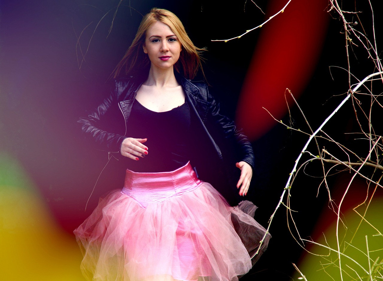 臺劇女演員的舞臺，魅力與才華的展現(xiàn)