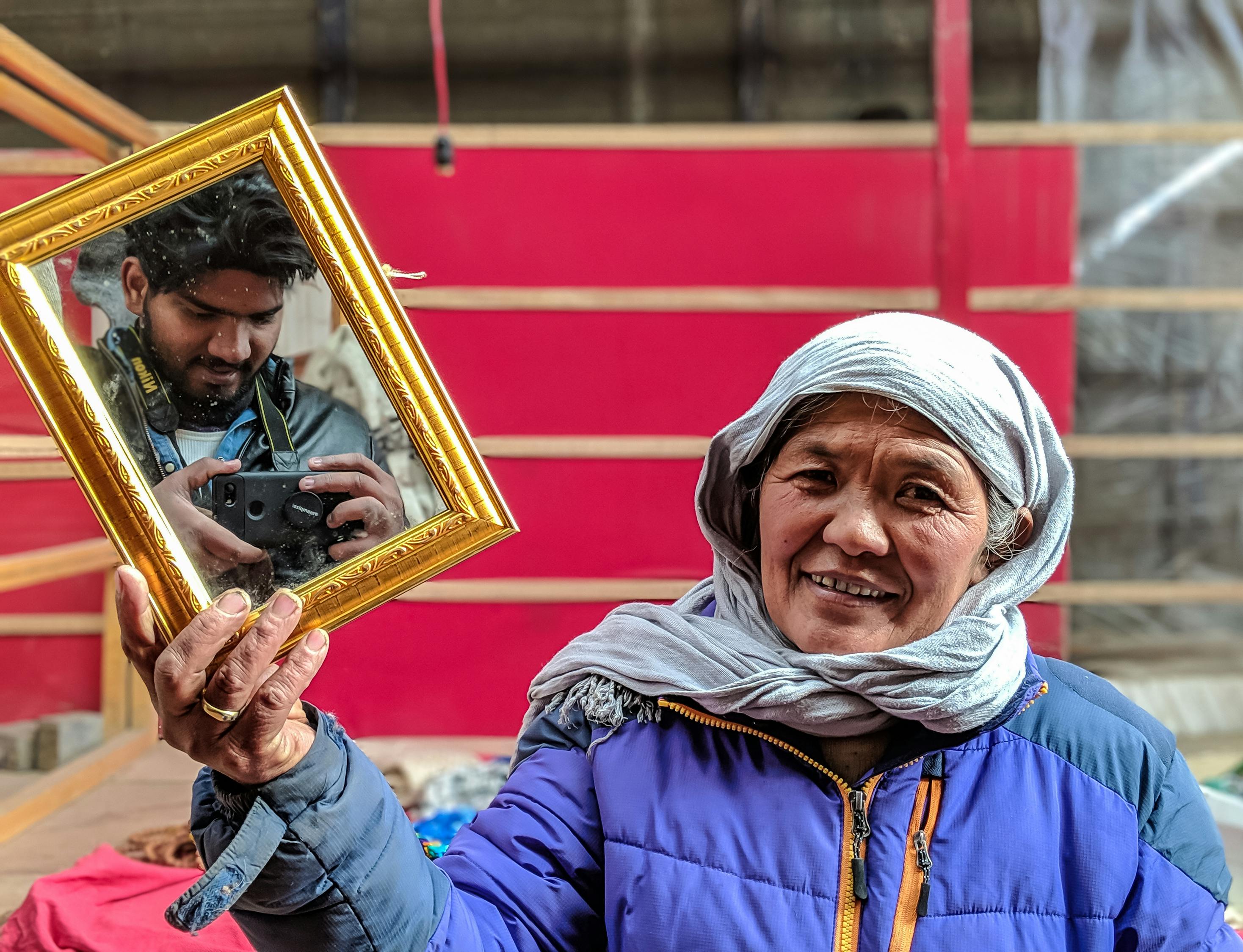 苗阜最新相聲，傳統與現代的完美融合，笑翻全場！